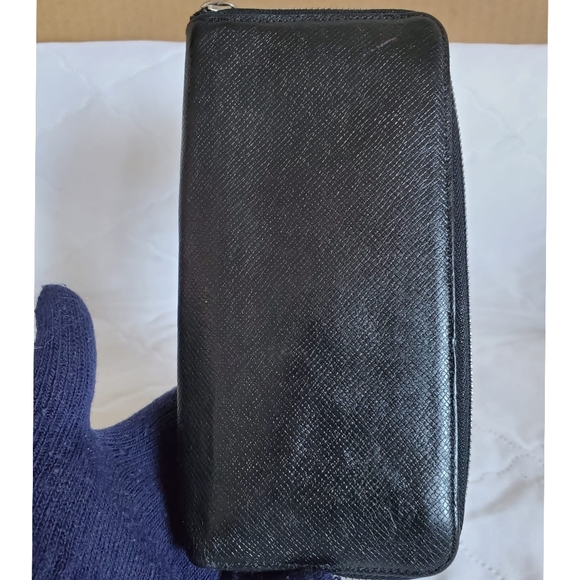 Louis Vuitton Other - LOUIS VUITTON Ardoise Taiga Zippy Vertical…